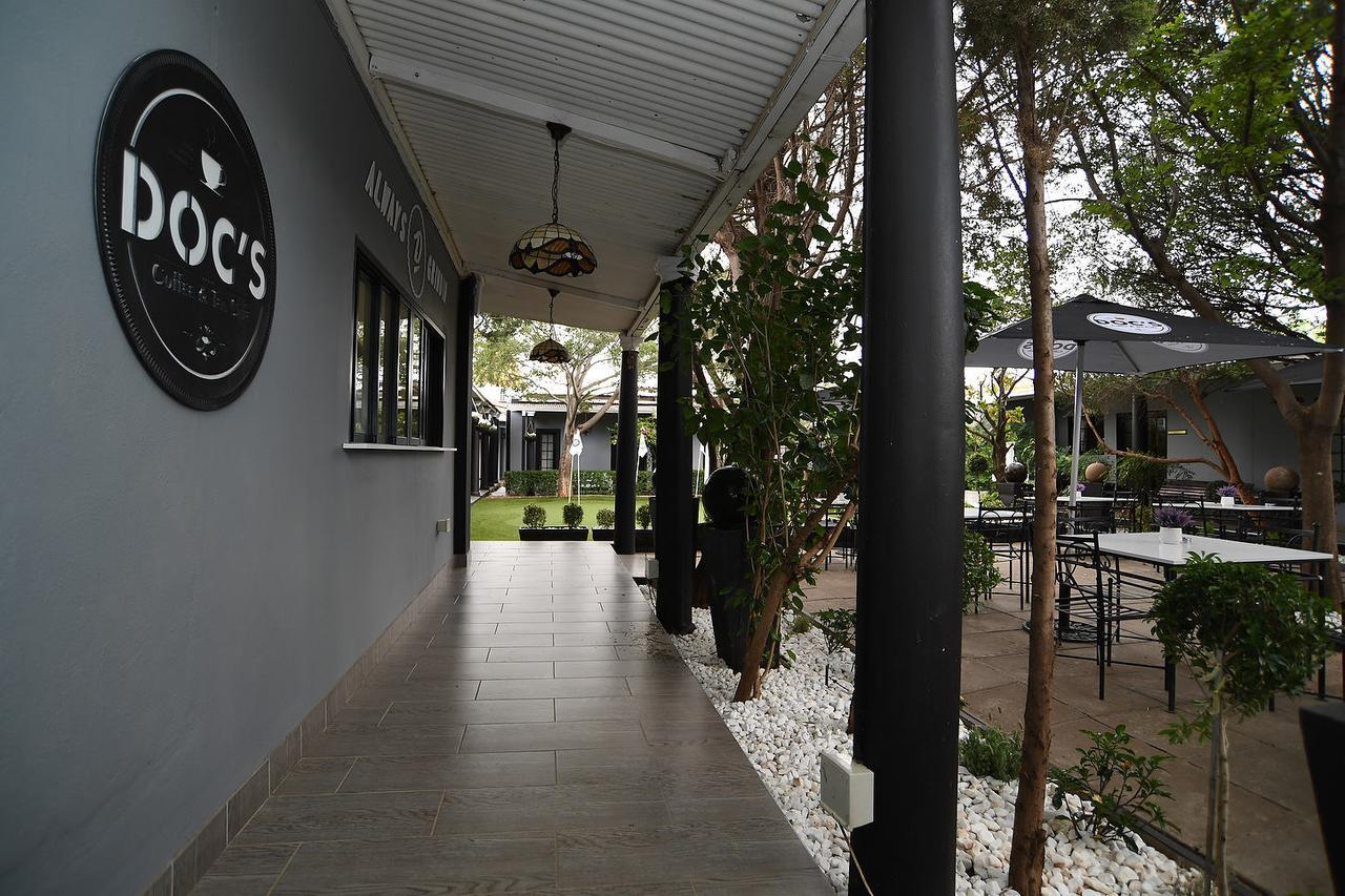 Halfway House Hotel Kimberley Extérieur photo