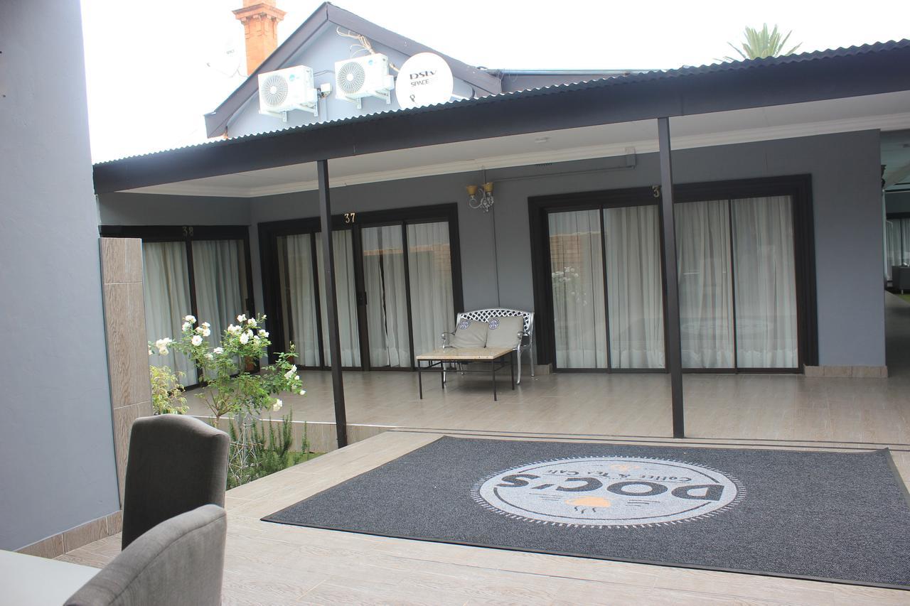 Halfway House Hotel Kimberley Extérieur photo