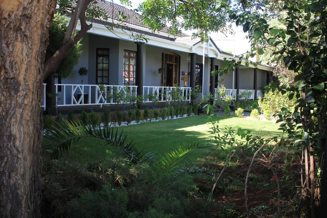 Halfway House Hotel Kimberley Extérieur photo