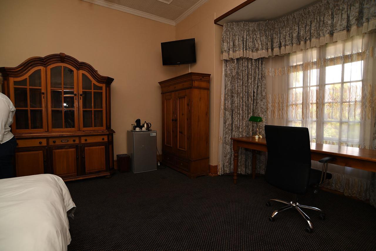 Halfway House Hotel Kimberley Extérieur photo
