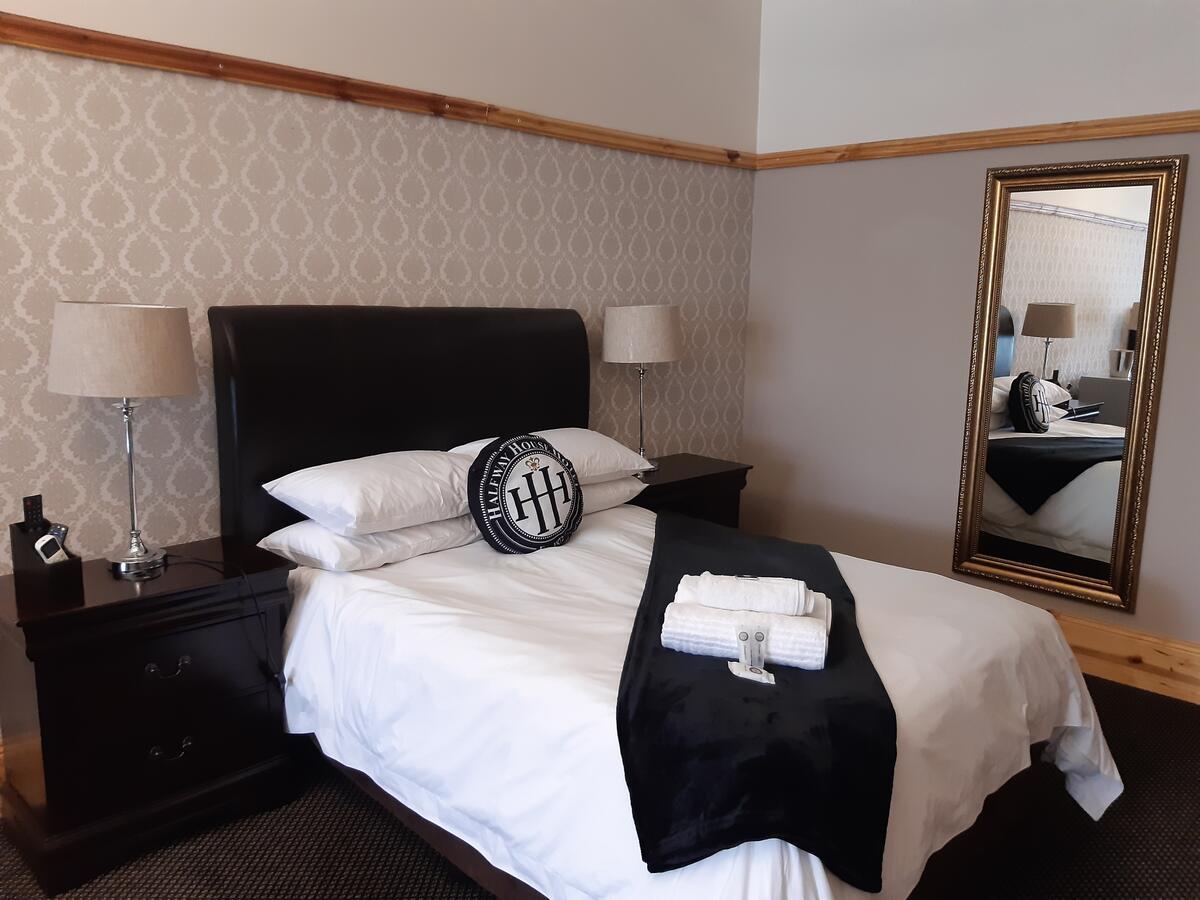 Halfway House Hotel Kimberley Extérieur photo